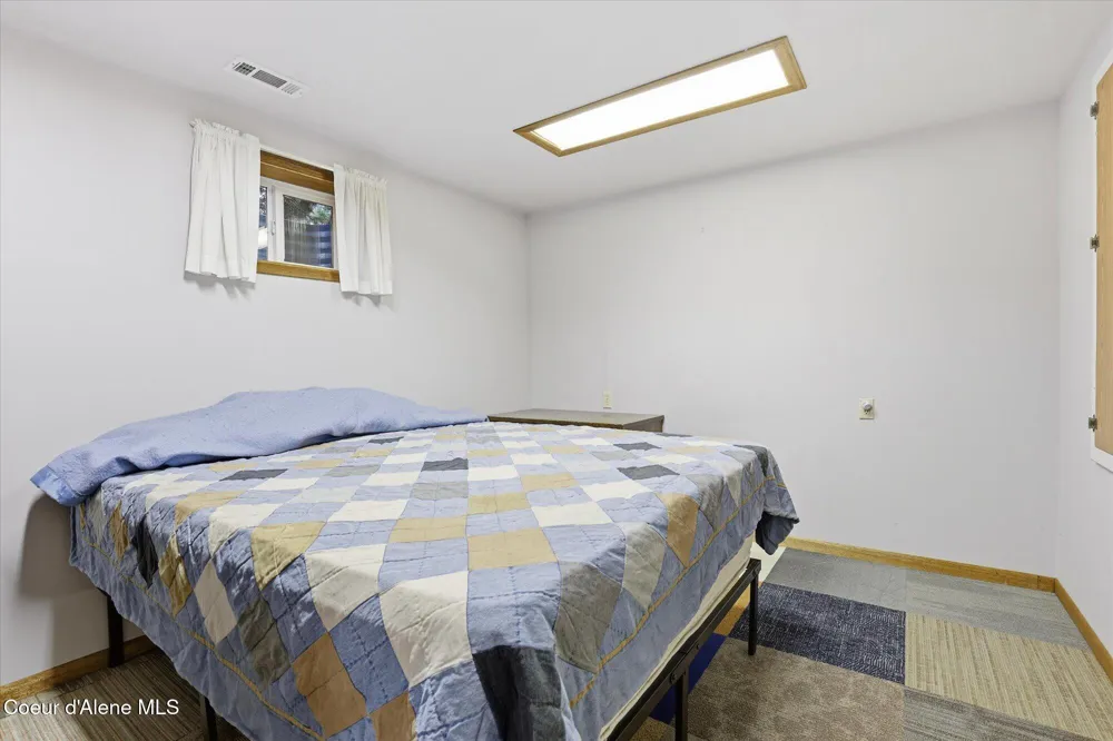 2455 W SEASONS ROAD Athol, ID 83801