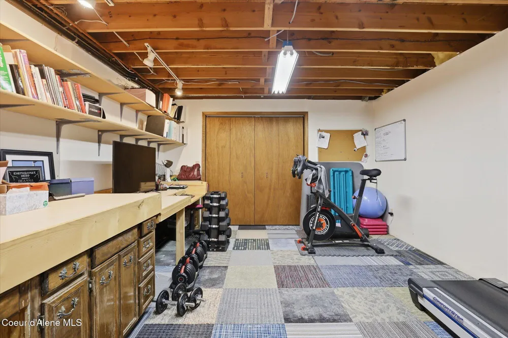 2455 W SEASONS ROAD Athol, ID 83801