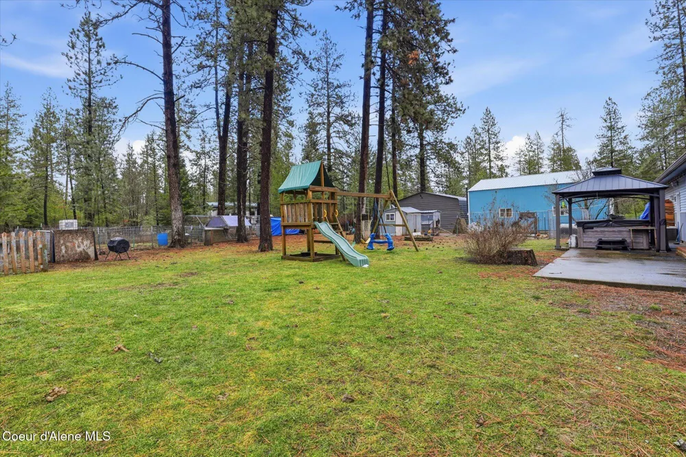 2455 W SEASONS ROAD Athol, ID 83801