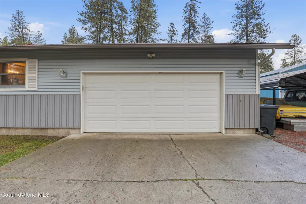 2455 W SEASONS ROAD Athol, ID 83801