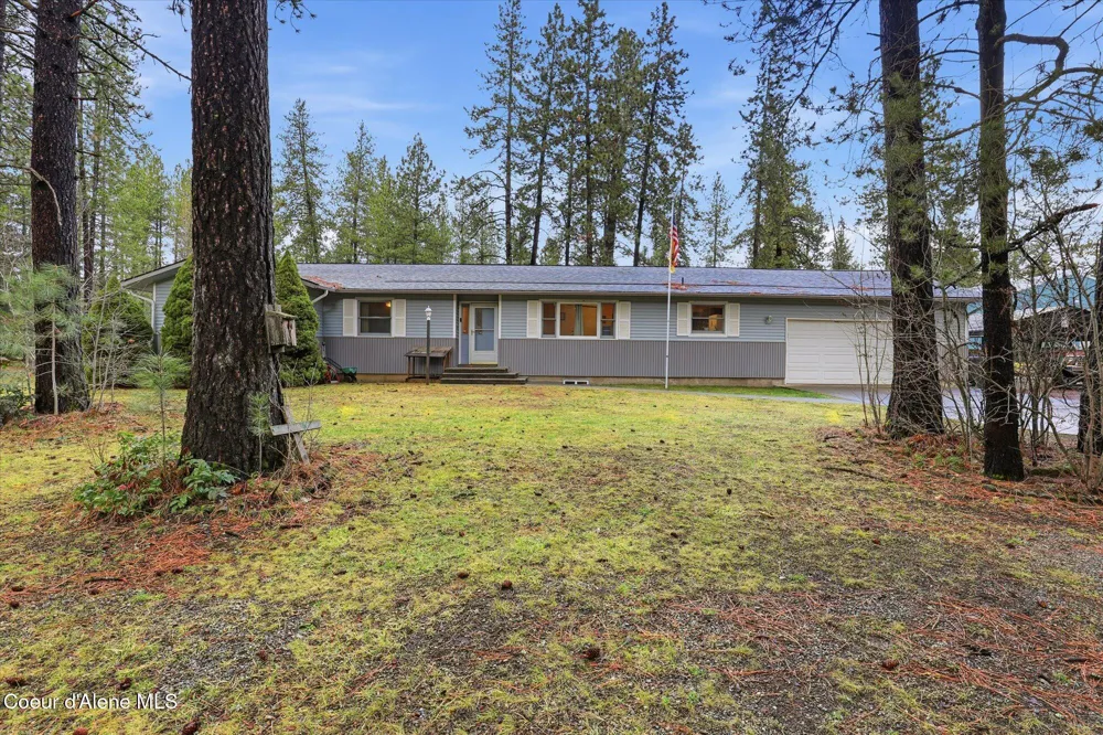 2455 W SEASONS ROAD Athol, ID 83801