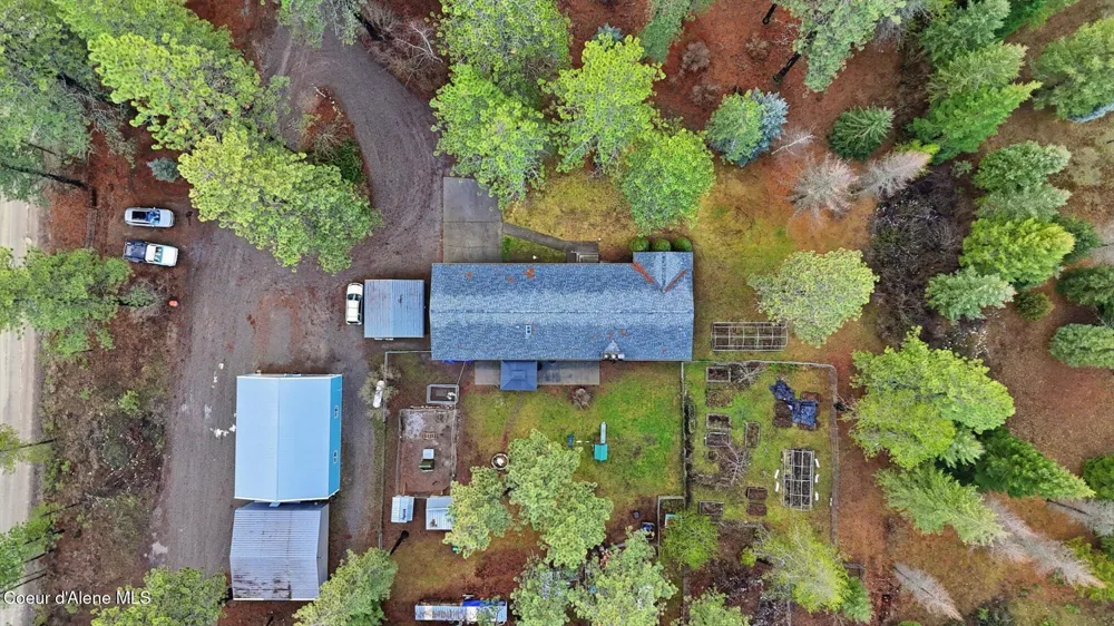 2455 W SEASONS ROAD Athol, ID 83801