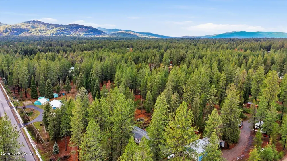 2455 W SEASONS ROAD Athol, ID 83801