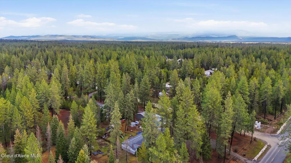 2455 W SEASONS ROAD Athol, ID 83801