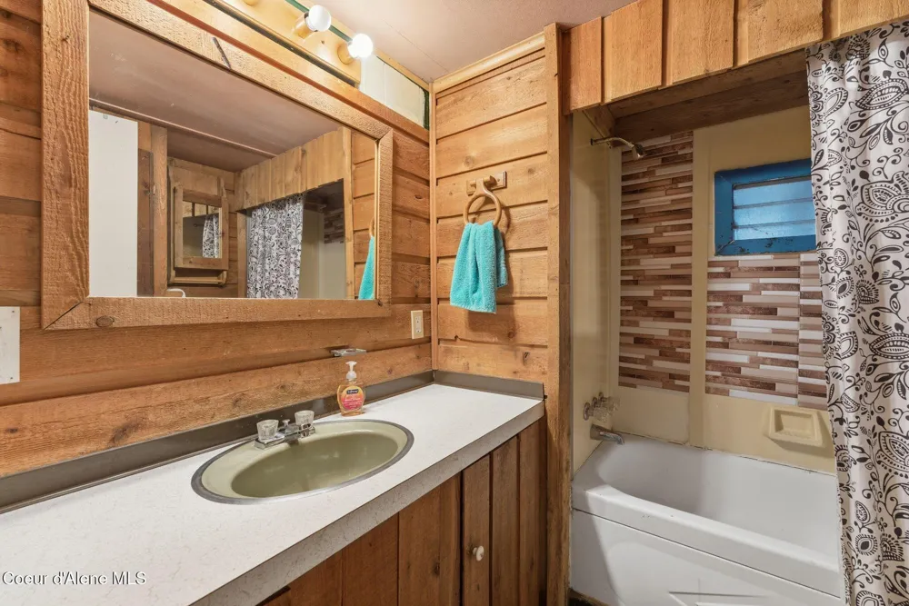15707 RANCH VALLEY ROAD Rathdrum, ID 83858