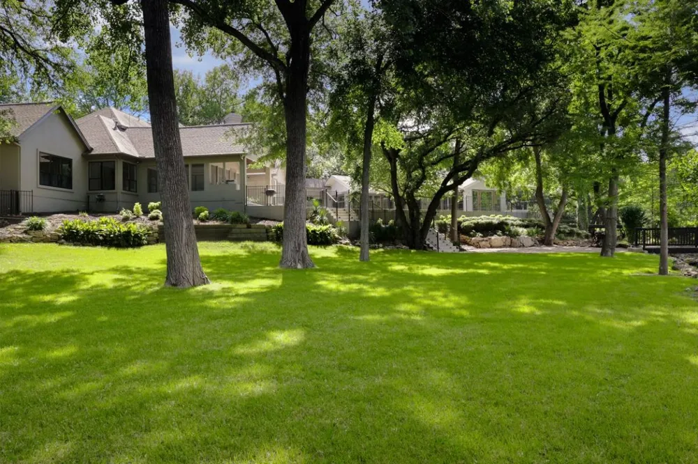 506 Konstanty Circle West Lake Hills, TX 78746