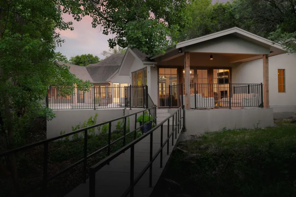 506 Konstanty Circle West Lake Hills, TX 78746