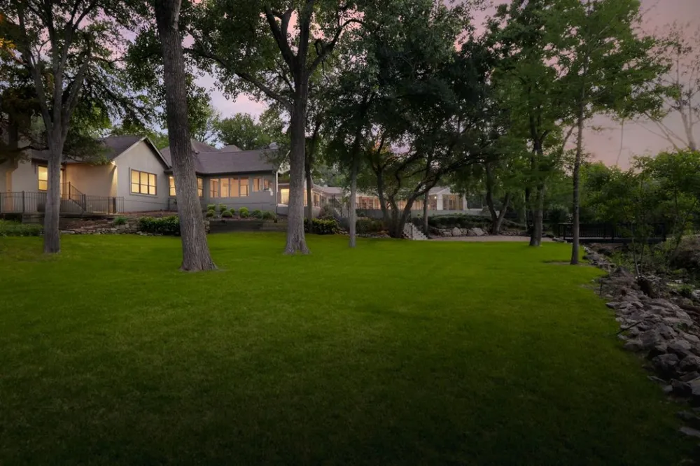 506 Konstanty Circle West Lake Hills, TX 78746