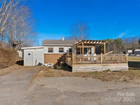 36 Lambert Lane