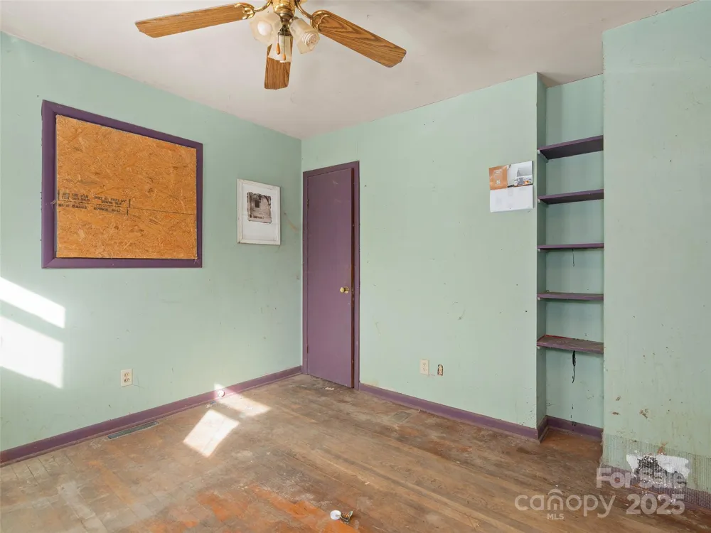 36 Lambert Lane Canton, NC 28716