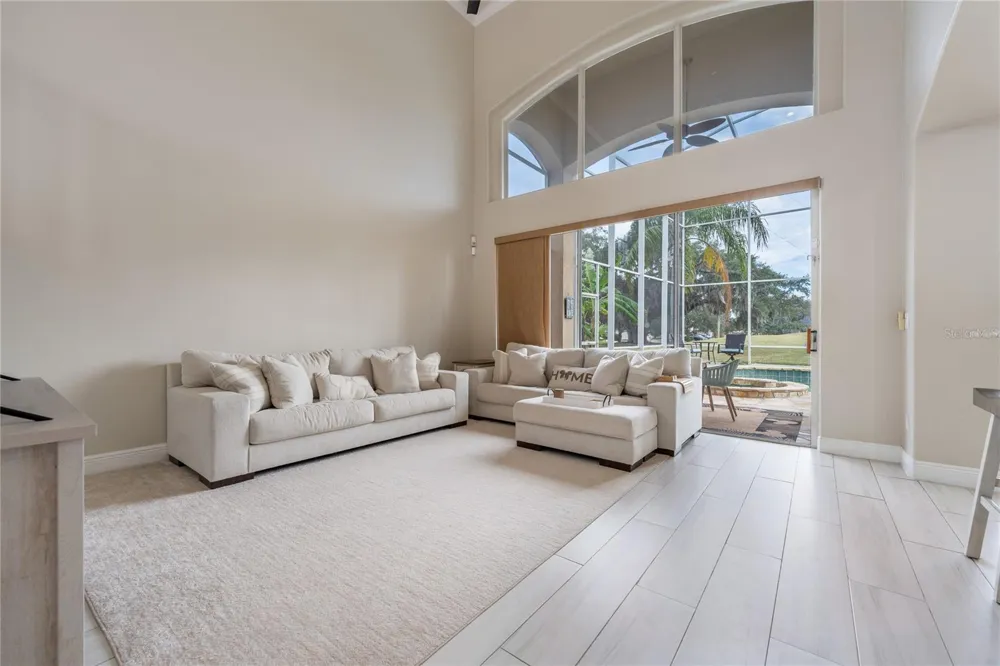 1524 THE OAKS BOULEVARD Kissimmee, FL 34746