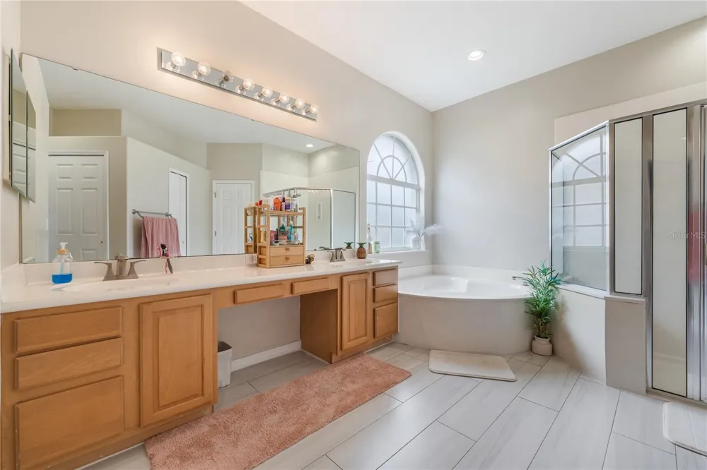 1524 THE OAKS BOULEVARD Kissimmee, FL 34746