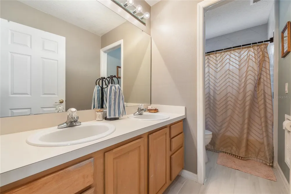1524 THE OAKS BOULEVARD Kissimmee, FL 34746