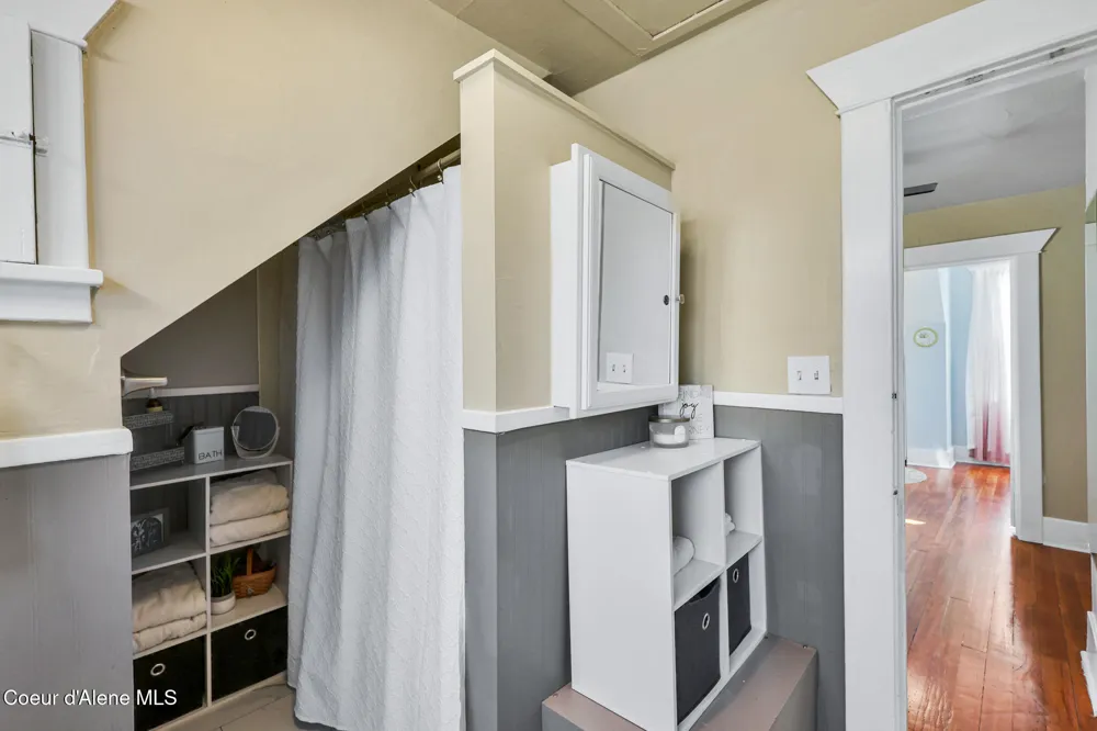 1924 W Indiana Ave Spokane, WA 99205