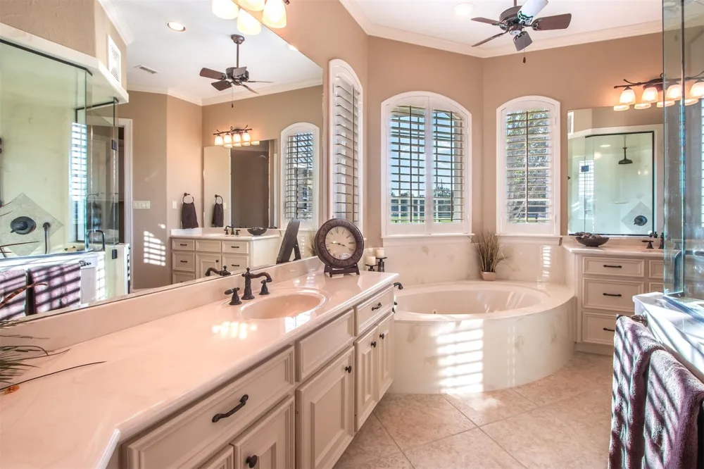 3150 Holmes Road Road Richmond, TX 77406