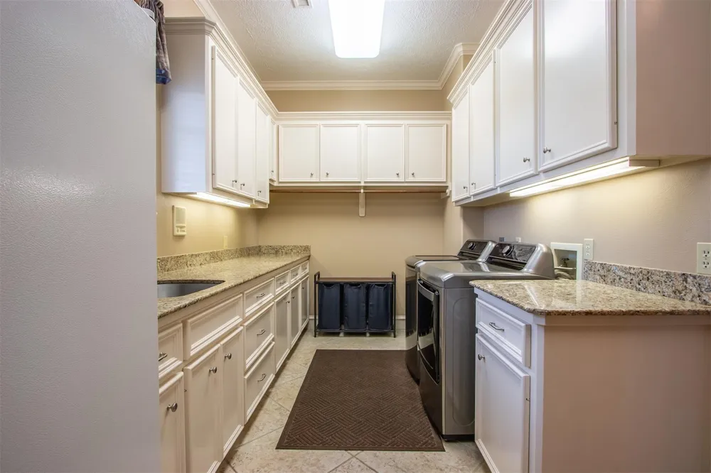 3150 Holmes Road Road Richmond, TX 77406