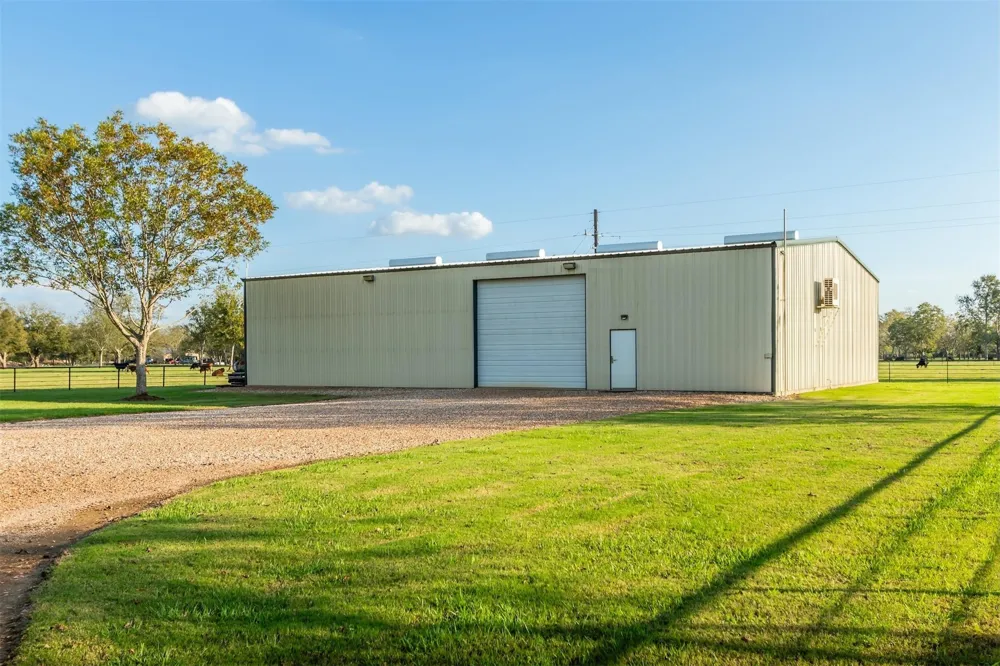 3150 Holmes Road Road Richmond, TX 77406
