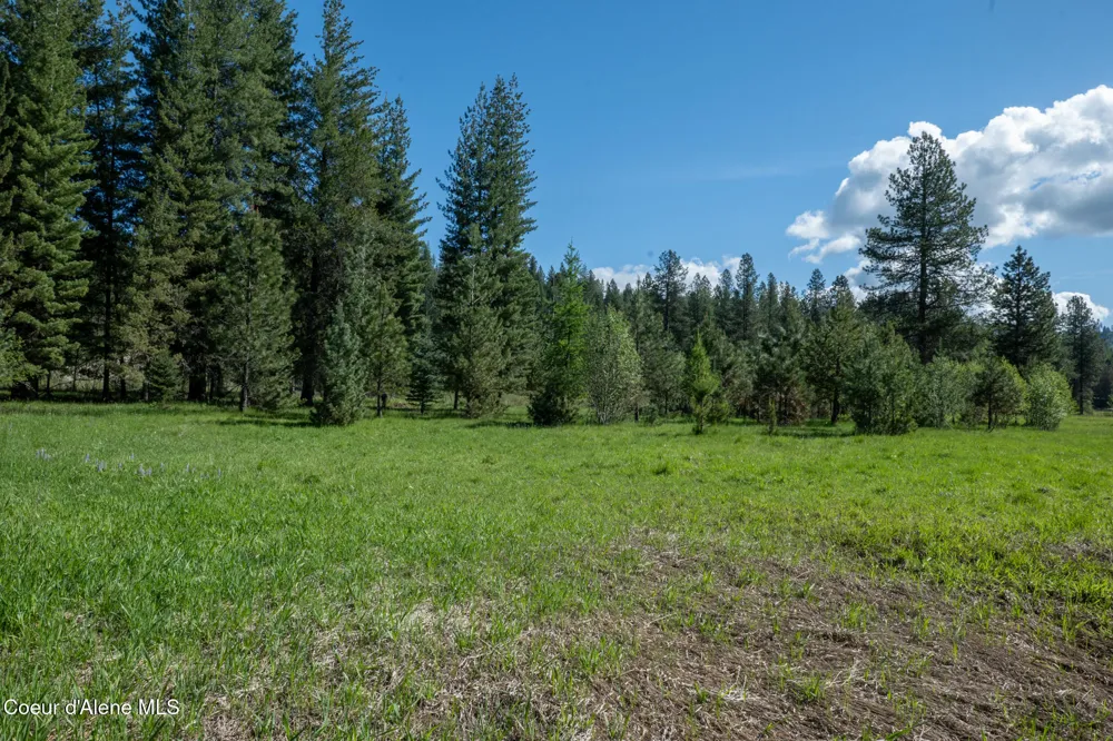 1201 Robinson Drive Priest River, ID 83856