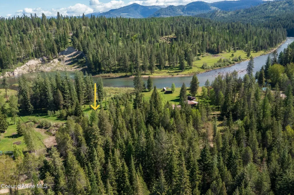 1201 Robinson Drive Priest River, ID 83856