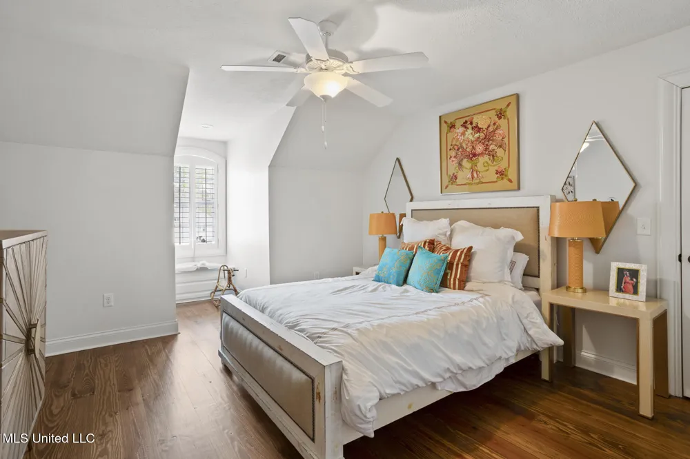 712 S Chickasaw Drive Flowood, MS 39232