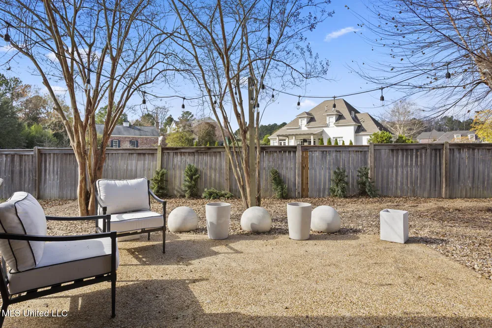 712 S Chickasaw Drive Flowood, MS 39232