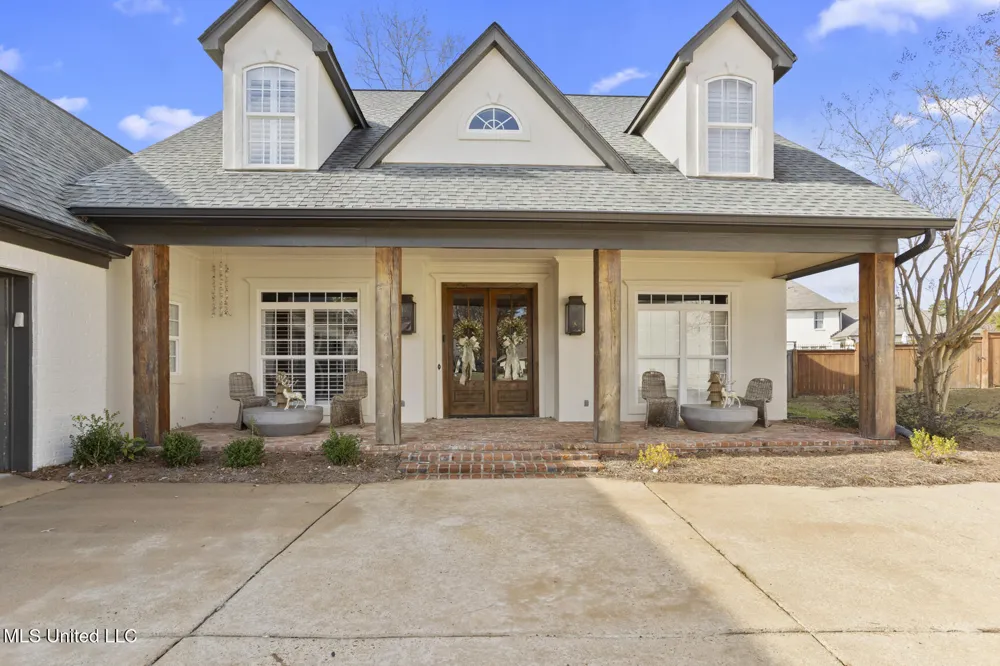 712 S Chickasaw Drive Flowood, MS 39232