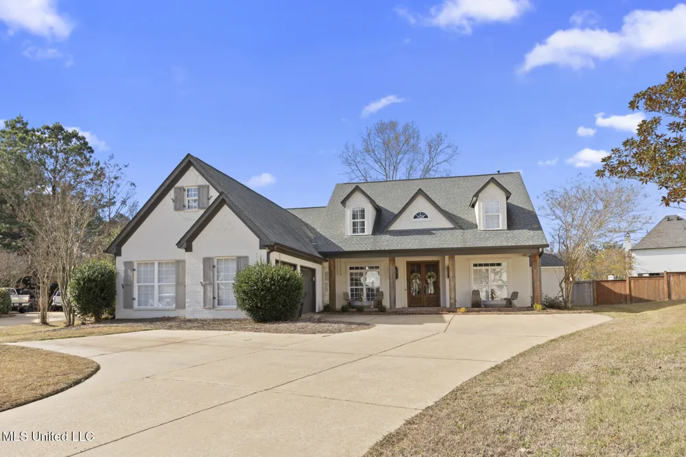712 S Chickasaw Drive Flowood, MS 39232