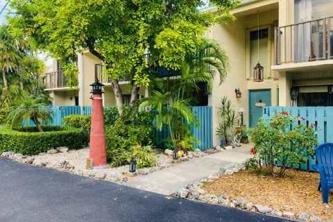 87200 Overseas Hwy #N2