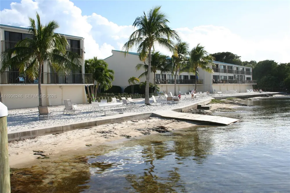 87200 Overseas Hwy #N2 Plantation Key, FL 33036