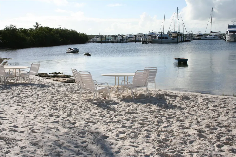 87200 Overseas Hwy #N2 Plantation Key, FL 33036