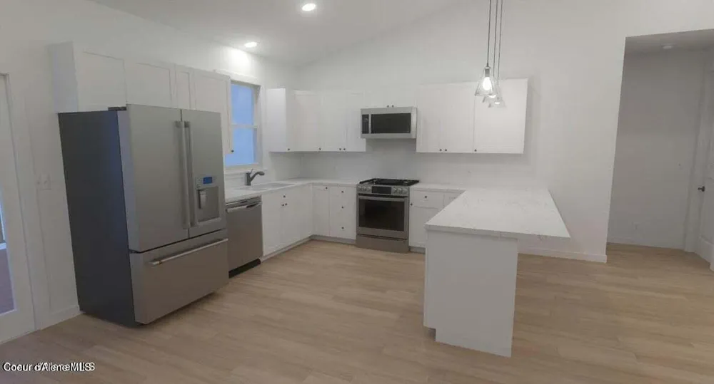 207 Palomino Court Pinehurst, ID 83850