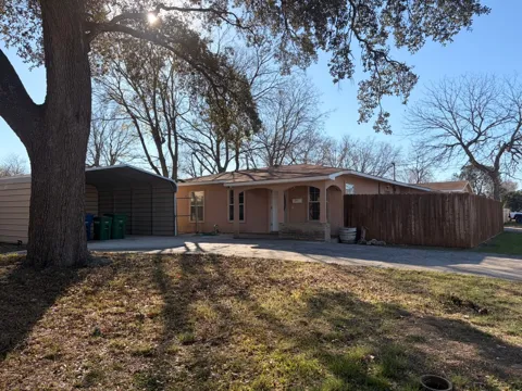 819 Rosehill Drive