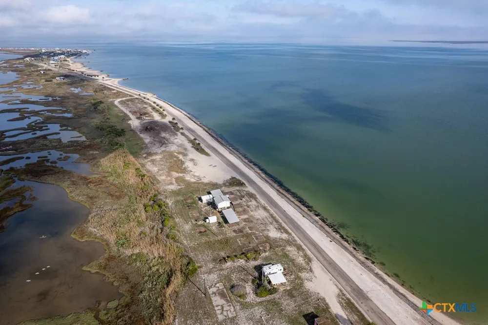 305 Zimmerman Road Port Lavaca, TX 77979