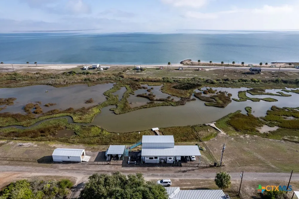305 Zimmerman Road Port Lavaca, TX 77979