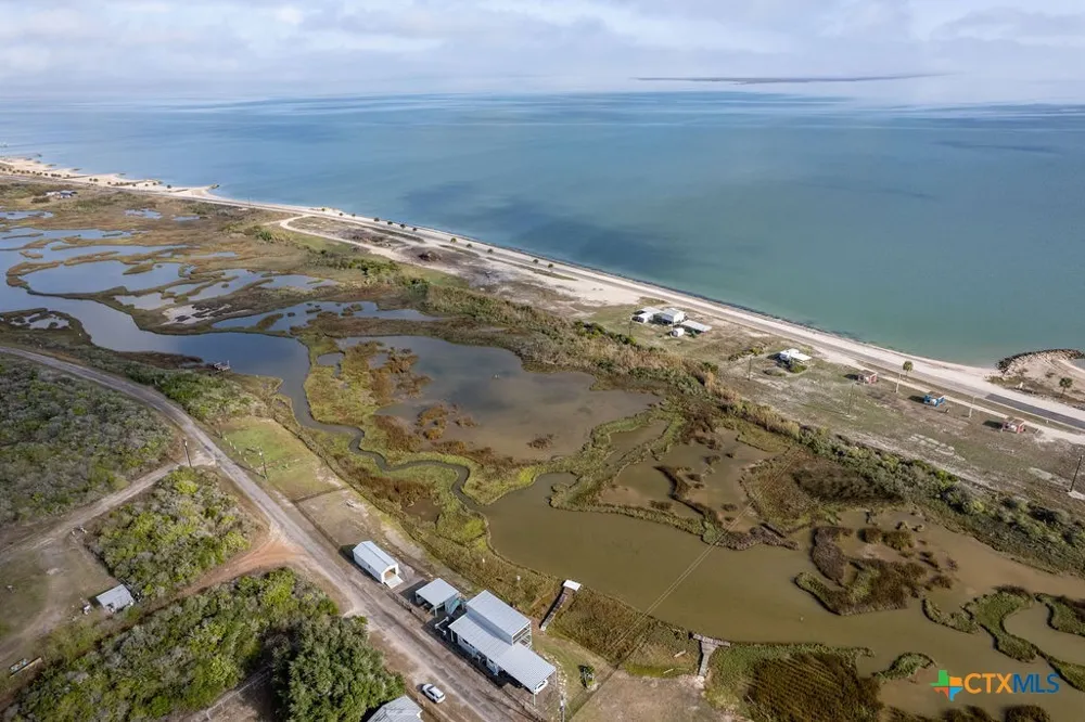 305 Zimmerman Road Port Lavaca, TX 77979