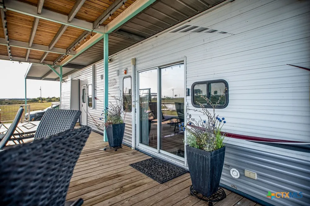 305 Zimmerman Road Port Lavaca, TX 77979
