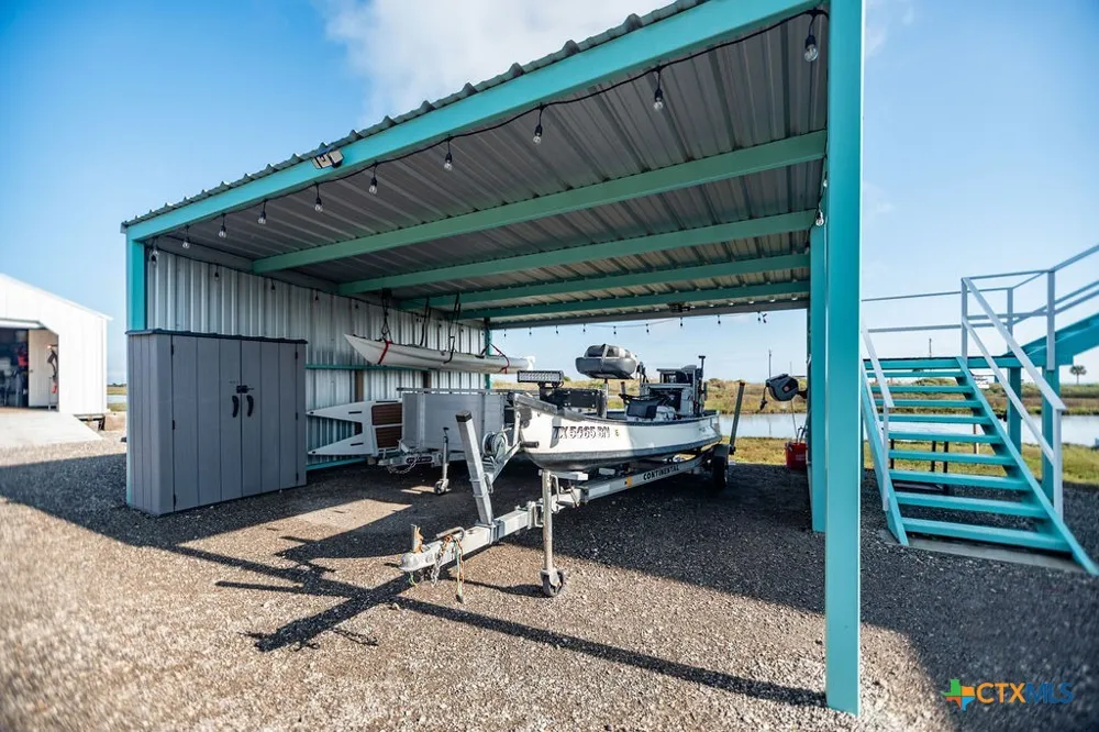 305 Zimmerman Road Port Lavaca, TX 77979