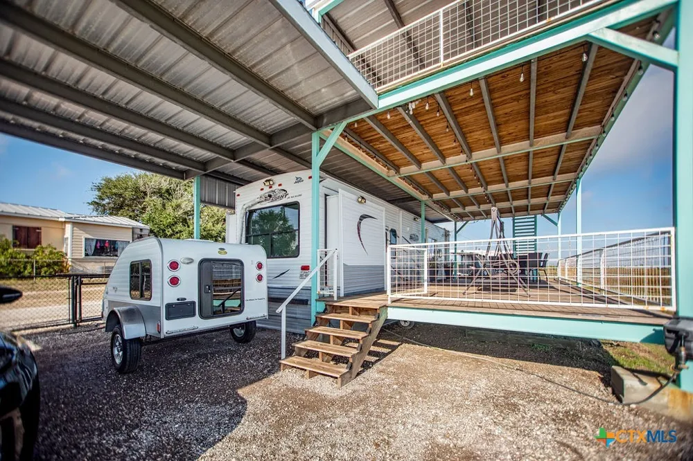 305 Zimmerman Road Port Lavaca, TX 77979
