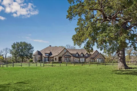 16372 Highway 6