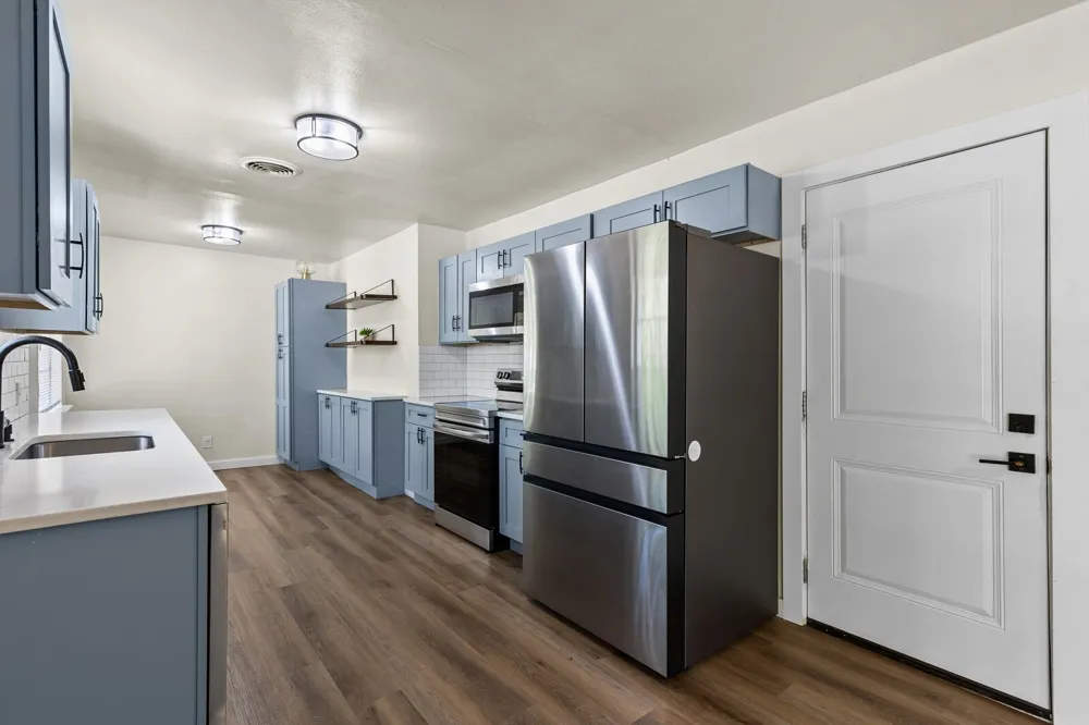 322 S BARBARA Lacy Lakeview, TX 76705