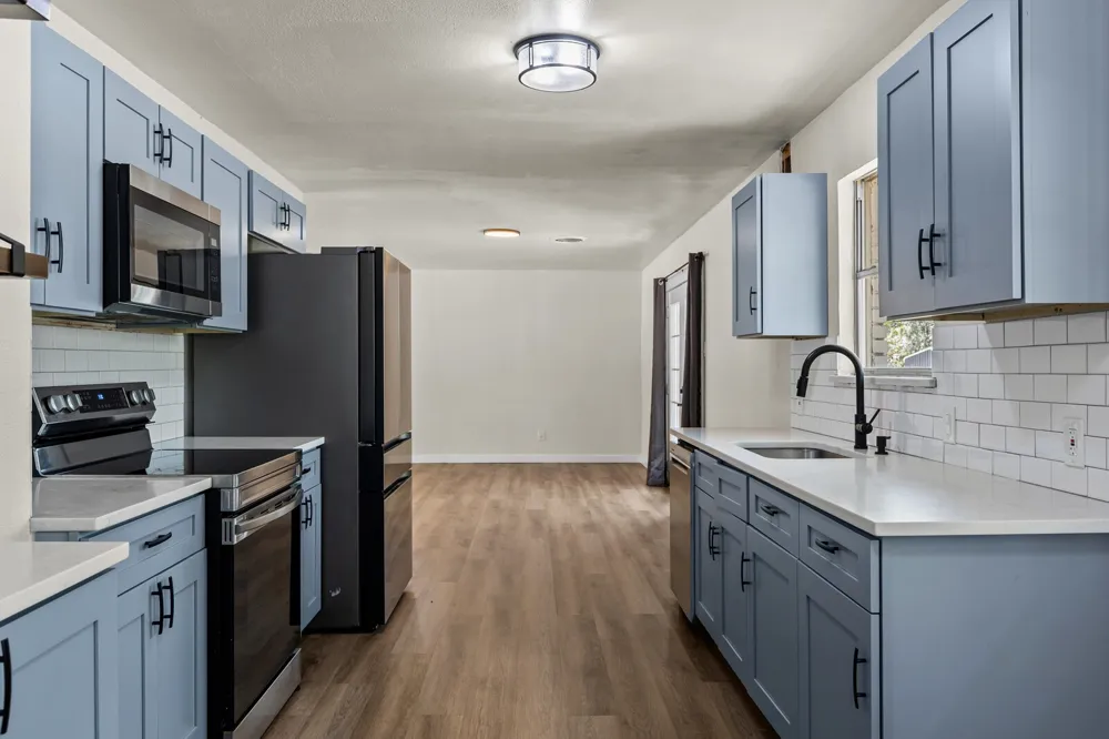 322 S BARBARA Lacy Lakeview, TX 76705