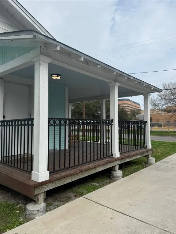 1525 5th Street Corpus Christi, TX 78404