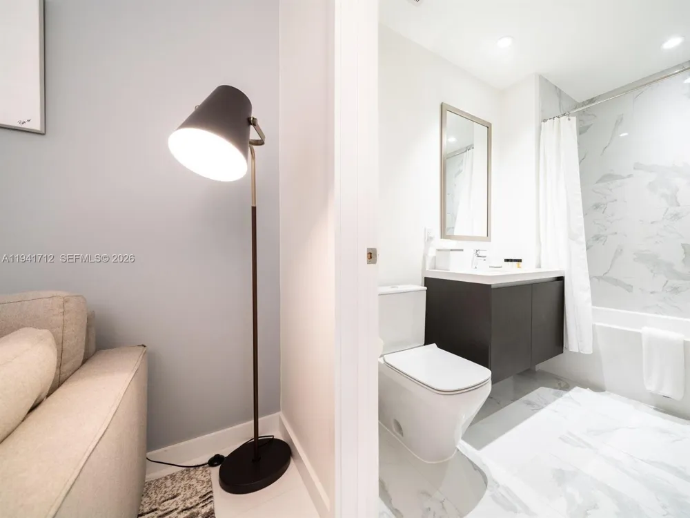851 NE 1st Ave #3606 Miami, FL 33132