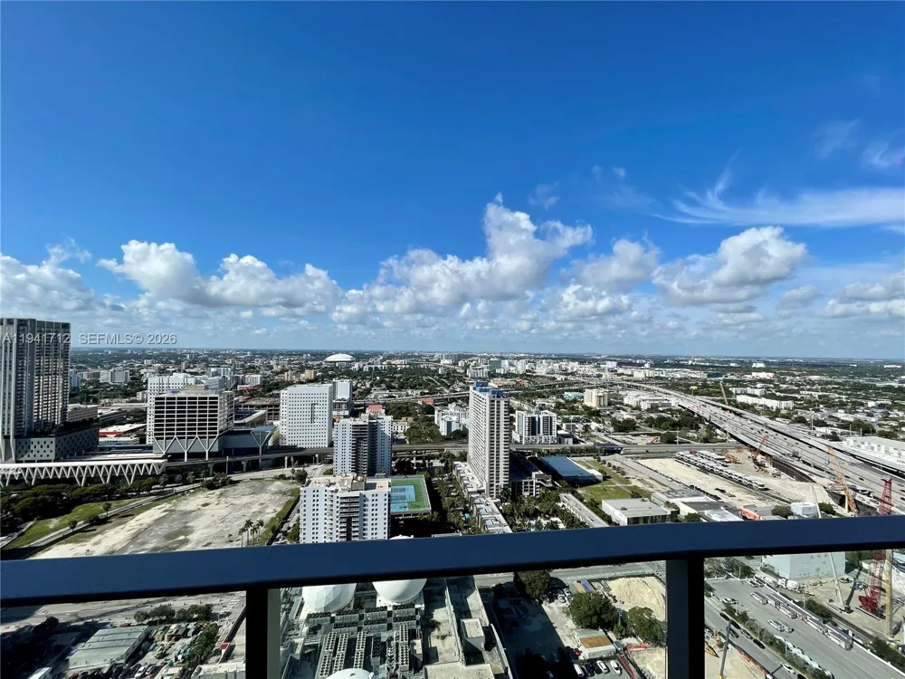 851 NE 1st Ave #3606 Miami, FL 33132