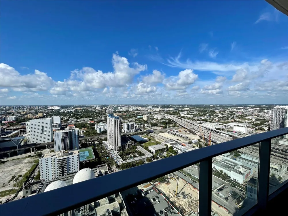 851 NE 1st Ave #3606 Miami, FL 33132