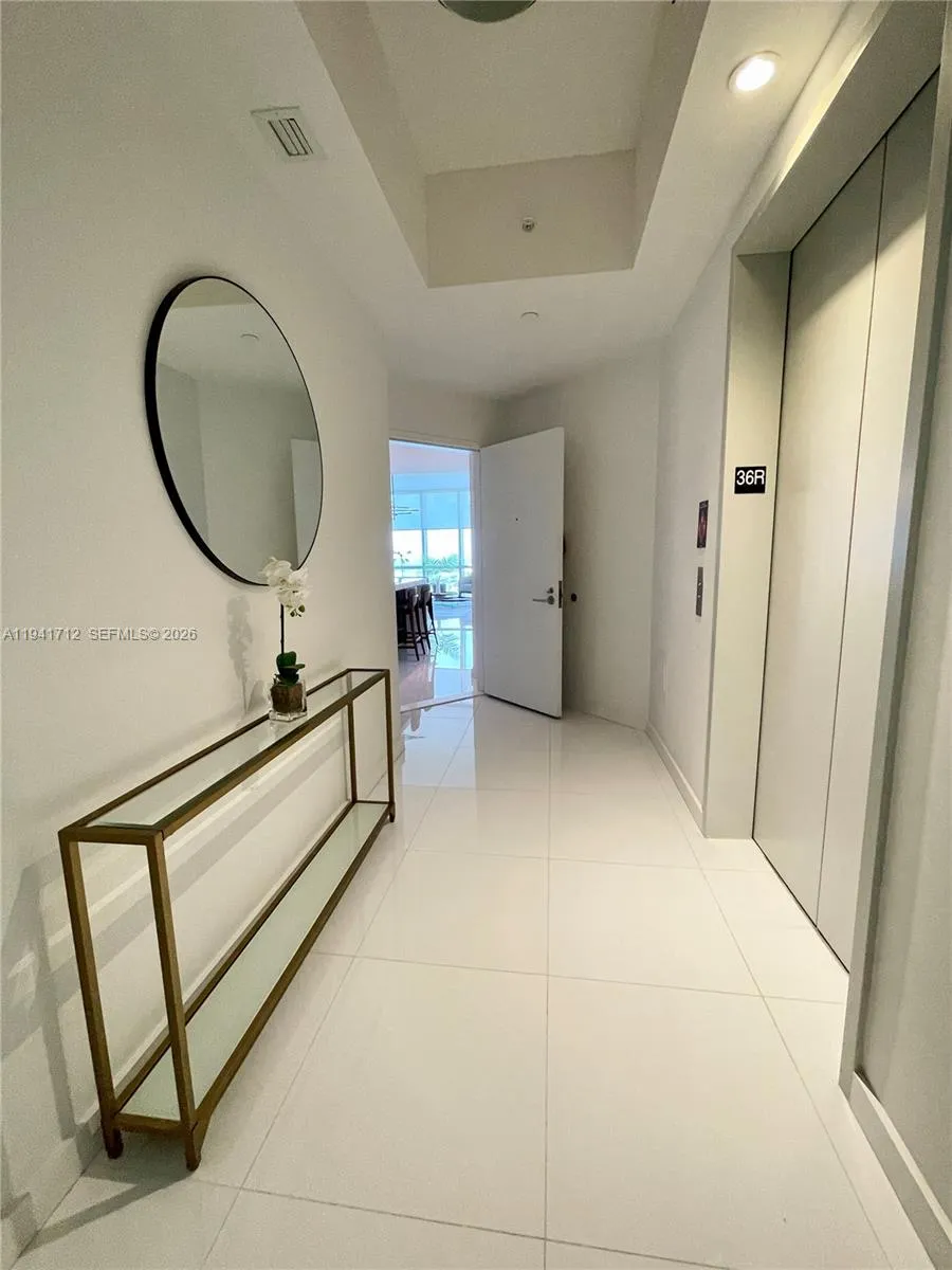 851 NE 1st Ave #3606 Miami, FL 33132