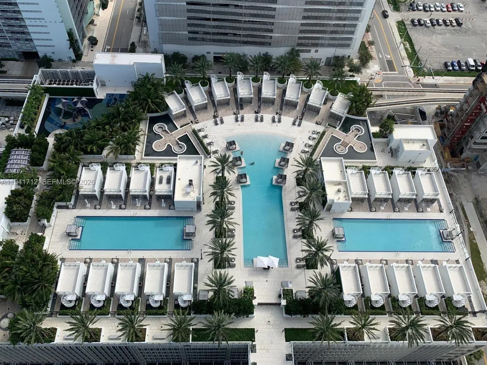 851 NE 1st Ave #3606 Miami, FL 33132