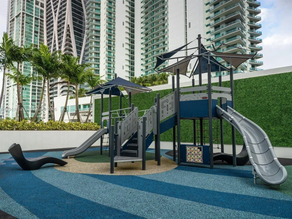 851 NE 1st Ave #3606 Miami, FL 33132