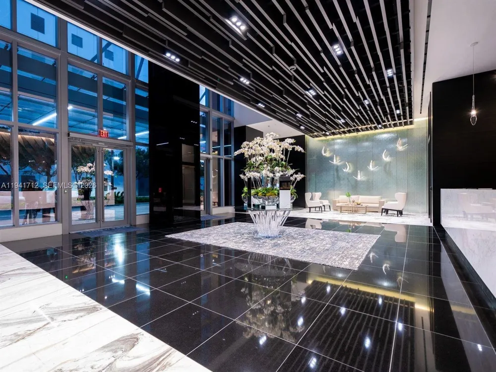 851 NE 1st Ave #3606 Miami, FL 33132