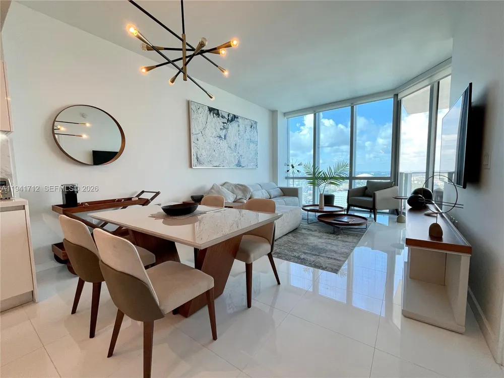851 NE 1st Ave #3606 Miami, FL 33132